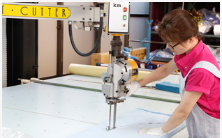 立体裁断機（KM）